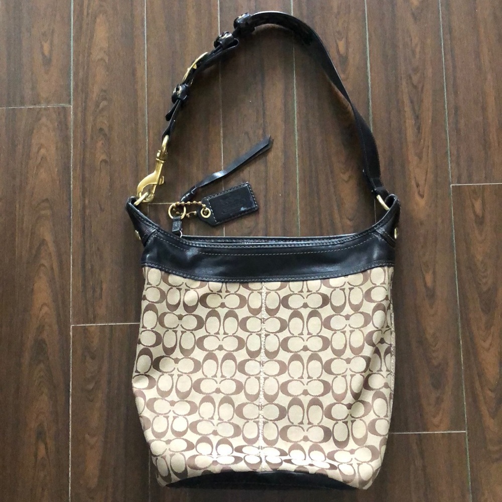 Coach shoulder bag